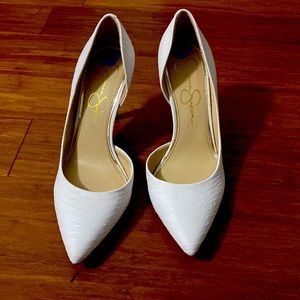 Jessica Simpson White heels size 7.5